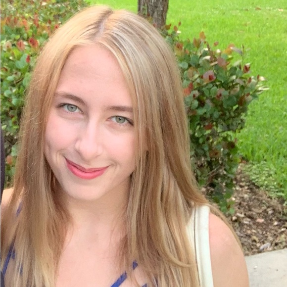 Meet your Posher, Anna - Picture 4 of 13